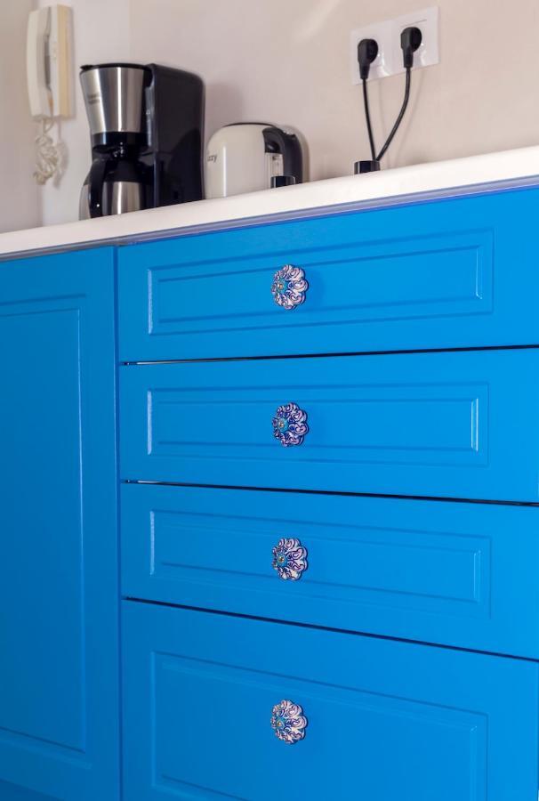 Blue And White Apartment Vipgreece أثينا المظهر الخارجي الصورة